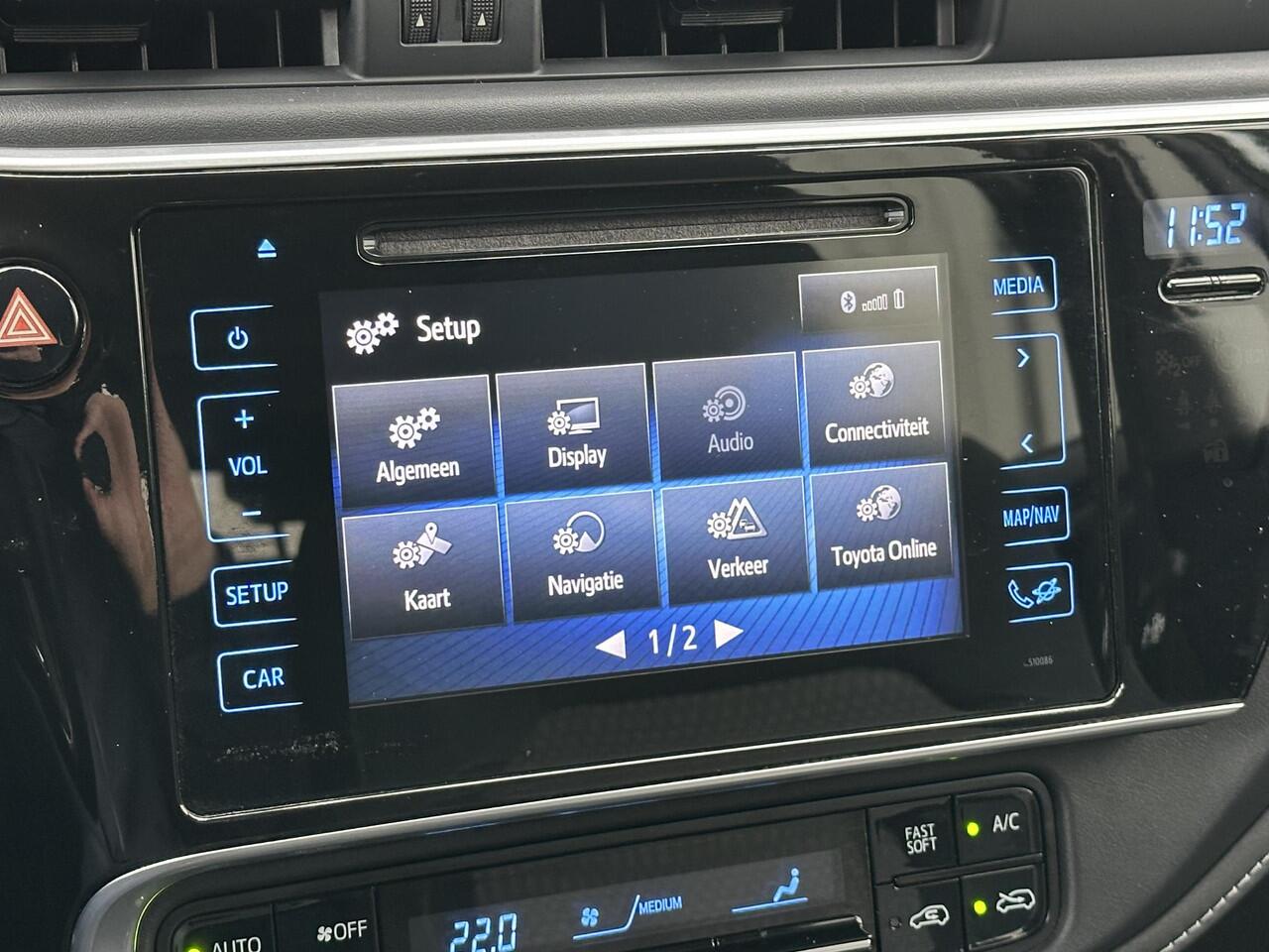 Toyota AURIS Touring Sports 1.8 Hybrid Dynamic | Navi/Camera/Pano-Dak/Cruise Control/Keyless