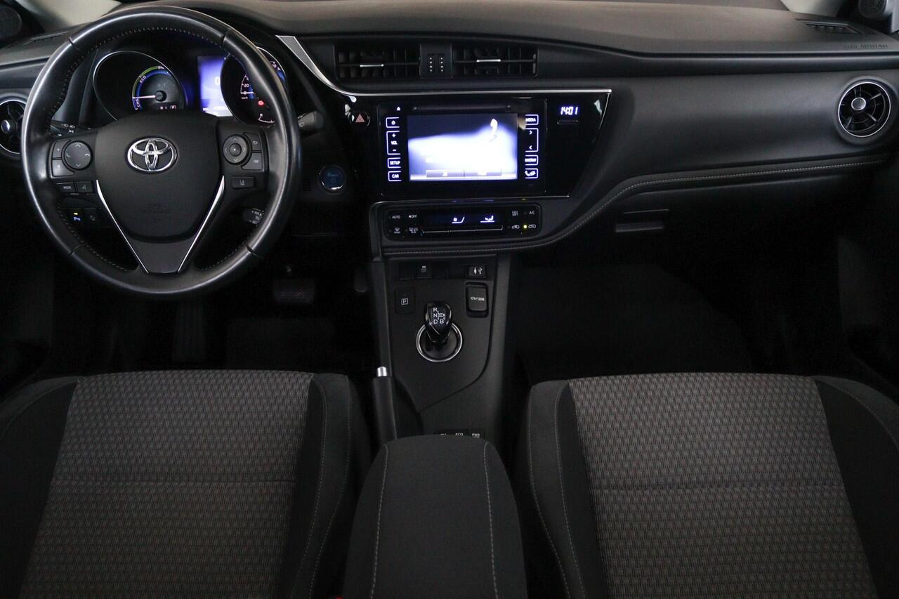 Toyota AURIS 1.8 Hybrid Dynamic | Cruise control | Parkeercamera | Keyless |