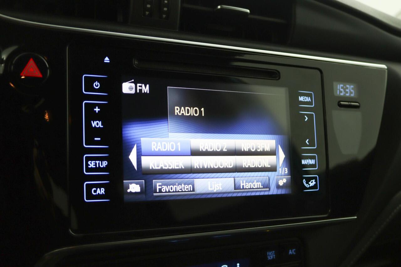 Toyota AURIS 1.8 Hybrid Dynamic | Cruise control | Parkeercamera | Keyless |