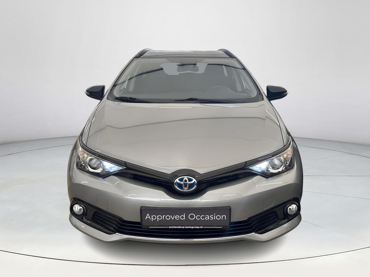 Toyota AURIS Touring Sports 1.8 Hybrid Dynamic | 06-10141018 Voor meer informatie