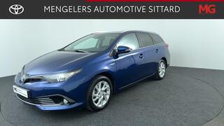 toyota-auris-touring-sports-1.8-hyb