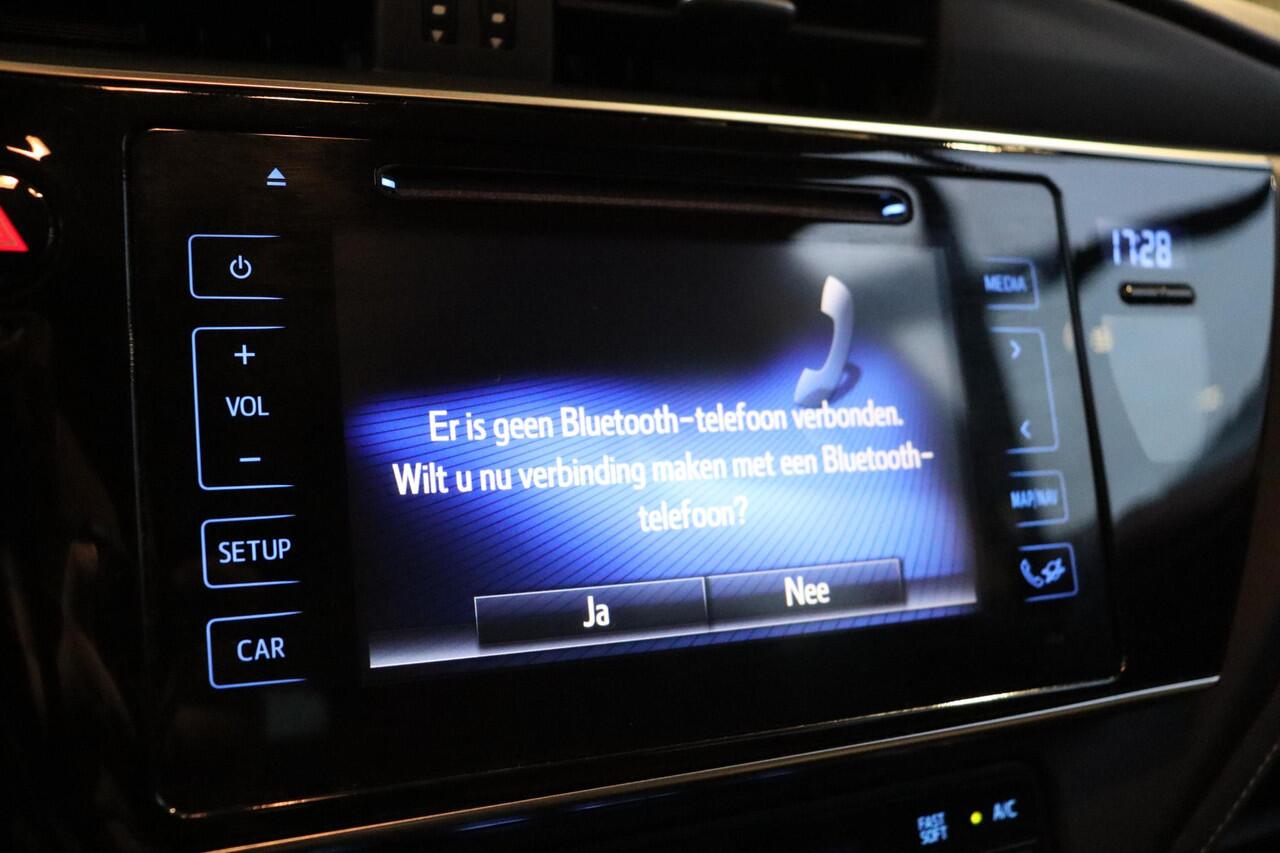 Toyota AURIS Touring Sports 1.2 Turbo Energy Plus, Trekhaak , Navi, Safety Sense, Parkeersensoren achter, Airco.