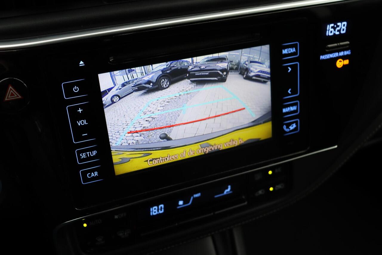 Toyota AURIS Touring Sports 1.2 Turbo Energy Plus, Trekhaak , Navi, Safety Sense, Parkeersensoren achter, Airco.