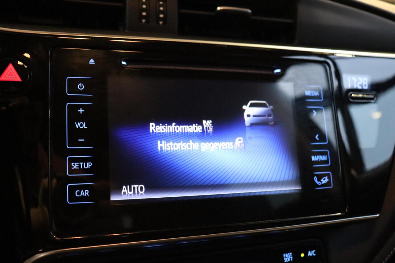 Toyota AURIS Touring Sports 1.2 Turbo Energy Plus, Trekhaak , Navi, Safety Sense, Parkeersensoren achter, Airco.