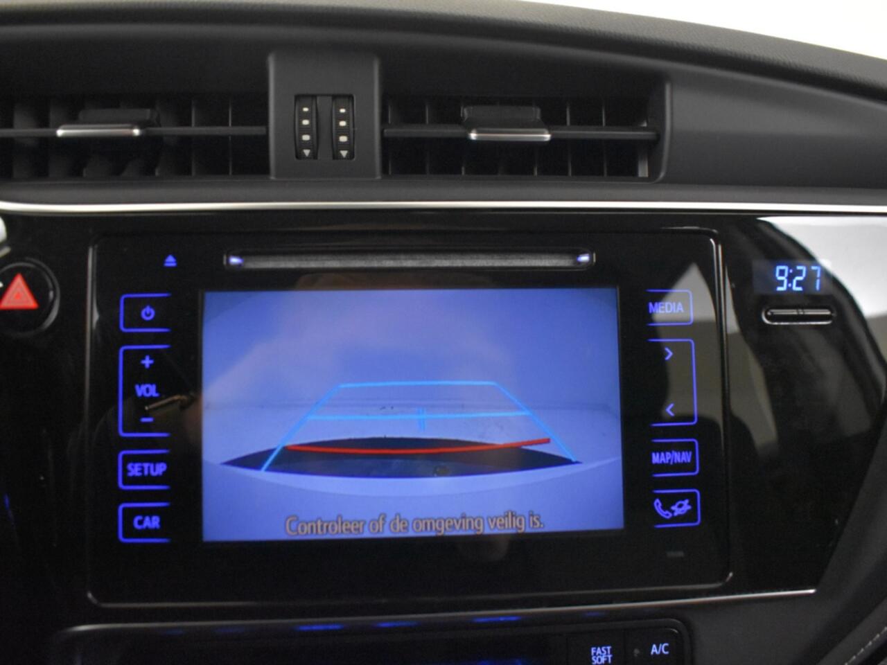 Toyota AURIS 1.8 Hybrid Business Plus | Trekhaak | Parkeersensoren | Navi