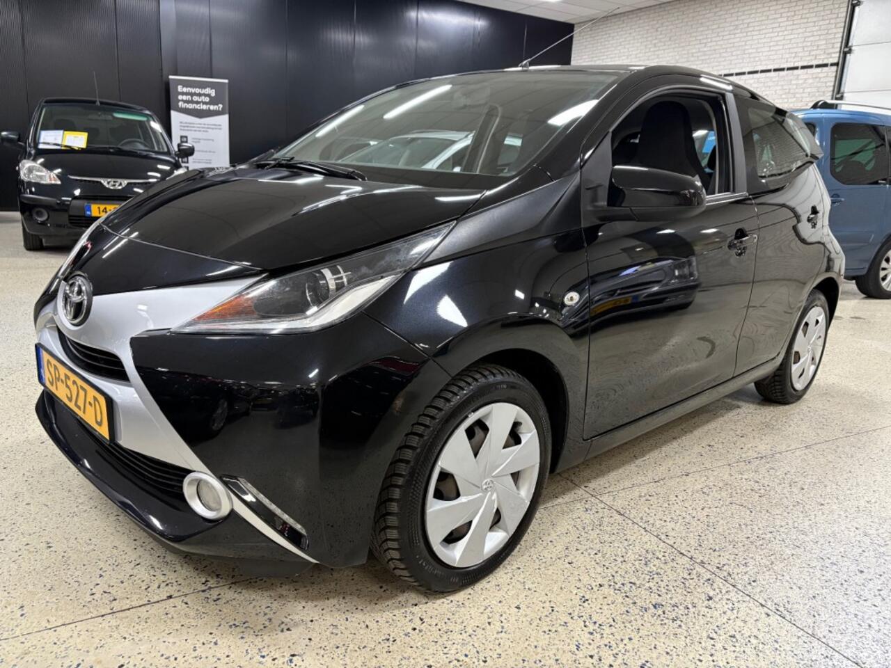 Toyota AYGO 1.0 VVT-I X-PLAY Navigatie Airco Camera Apple carplay Multimedia