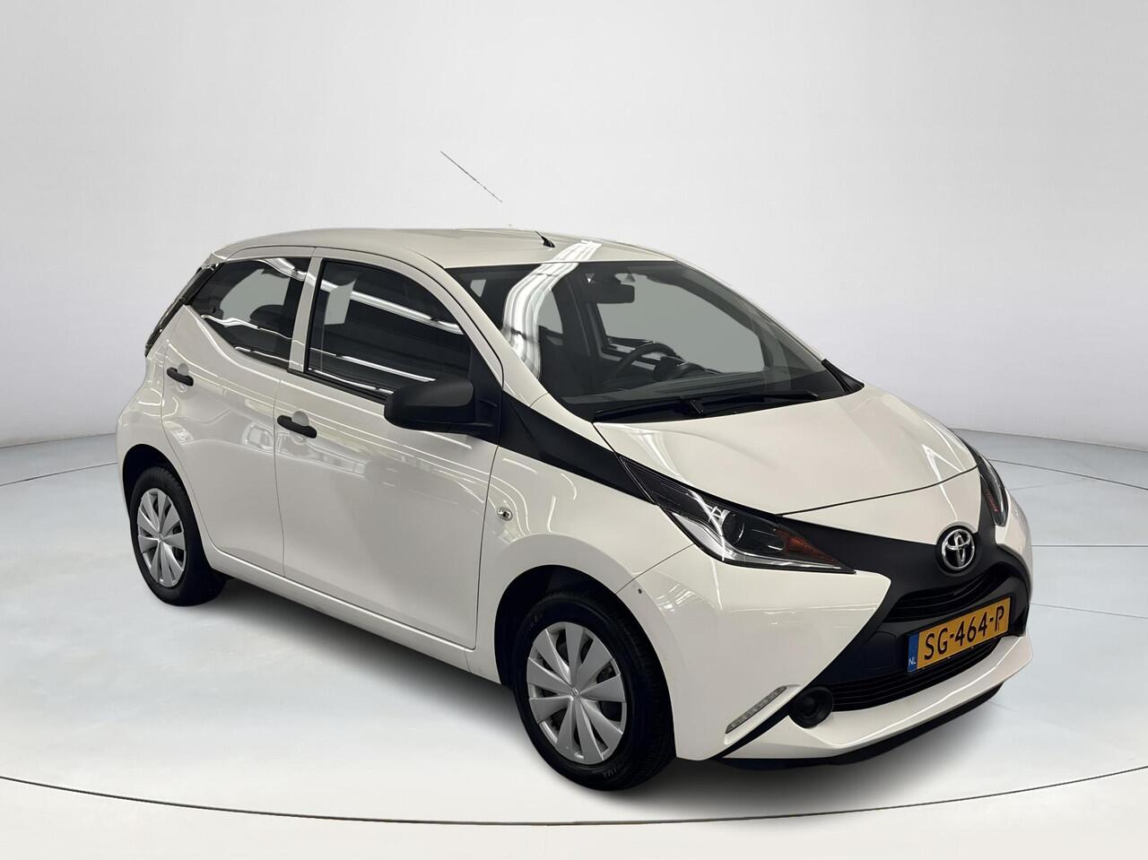 Toyota AYGO 1.0 VVT-i x-fun