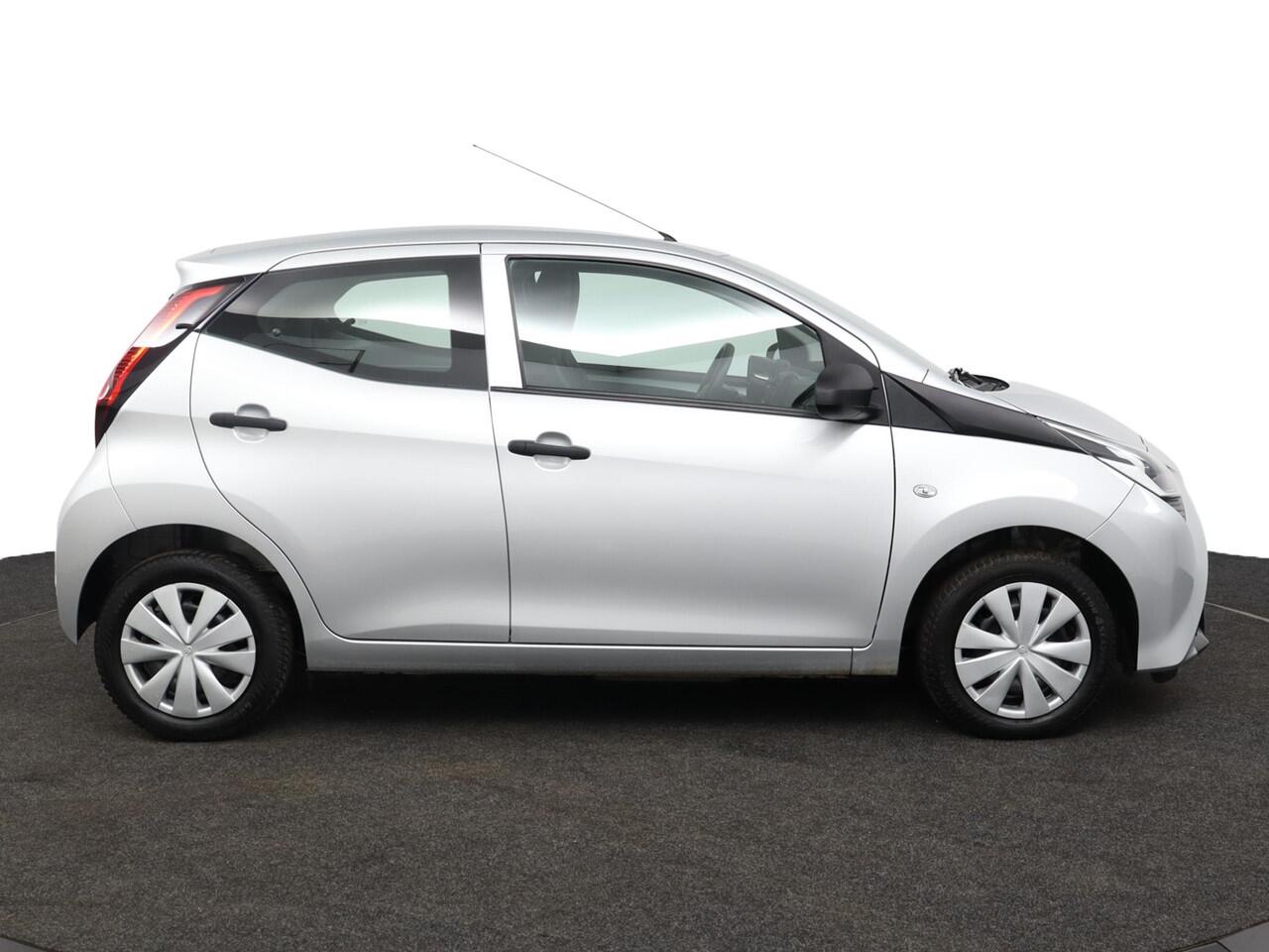 Toyota AYGO 1.0 VVT-i x-fun | Airco | Bluetooth | Centrale vergrendeling |