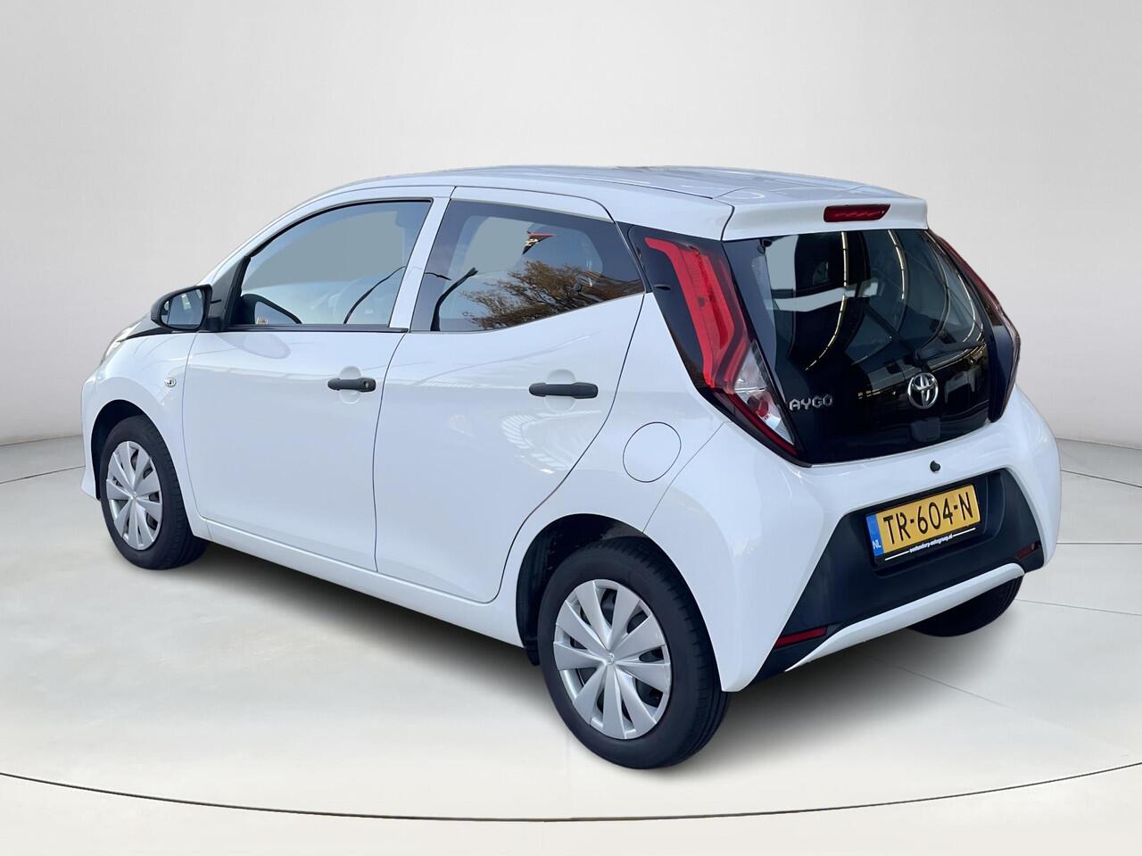 Toyota AYGO 1.0 VVT-i x-fun