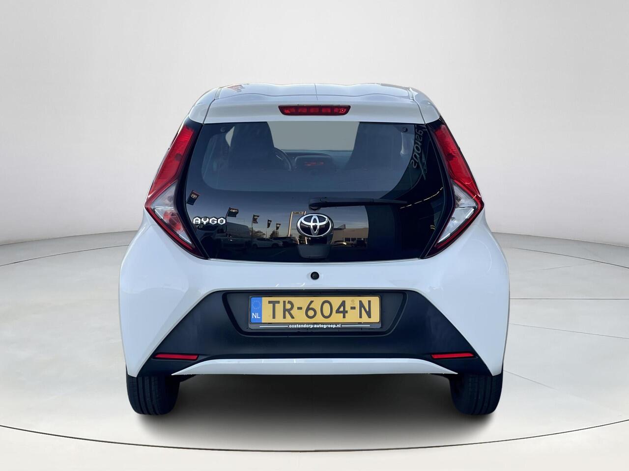 Toyota AYGO 1.0 VVT-i x-fun