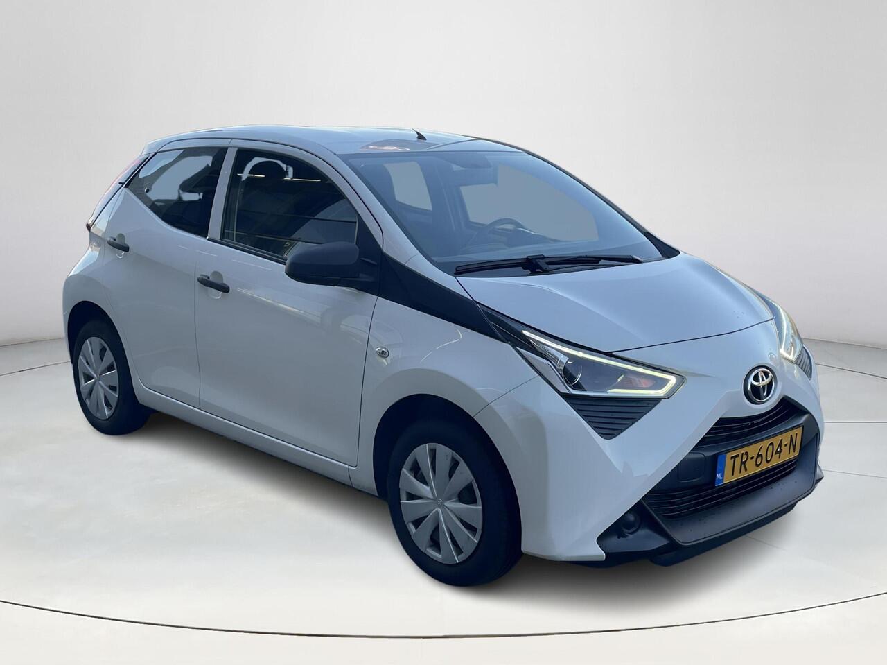 Toyota AYGO 1.0 VVT-i x-fun