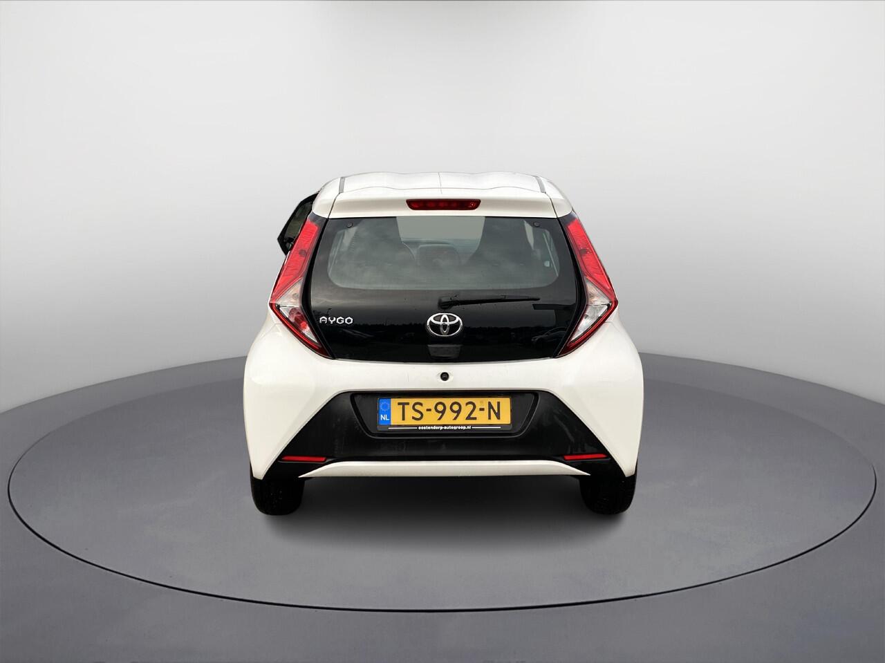 Toyota AYGO 1.0 VVT-i x-fun