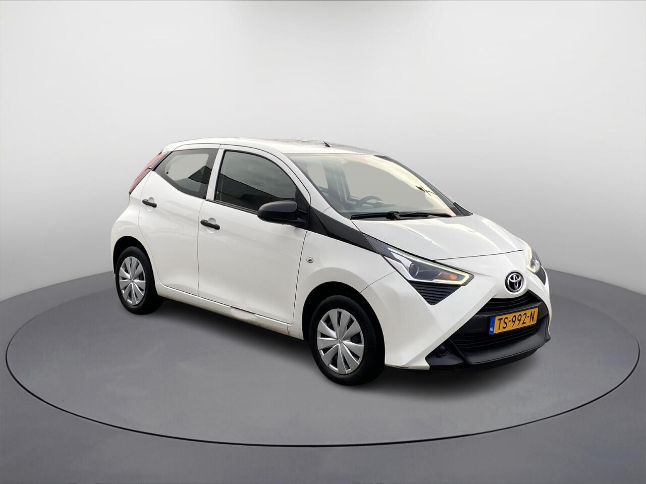 Toyota AYGO 1.0 VVT-i x-fun