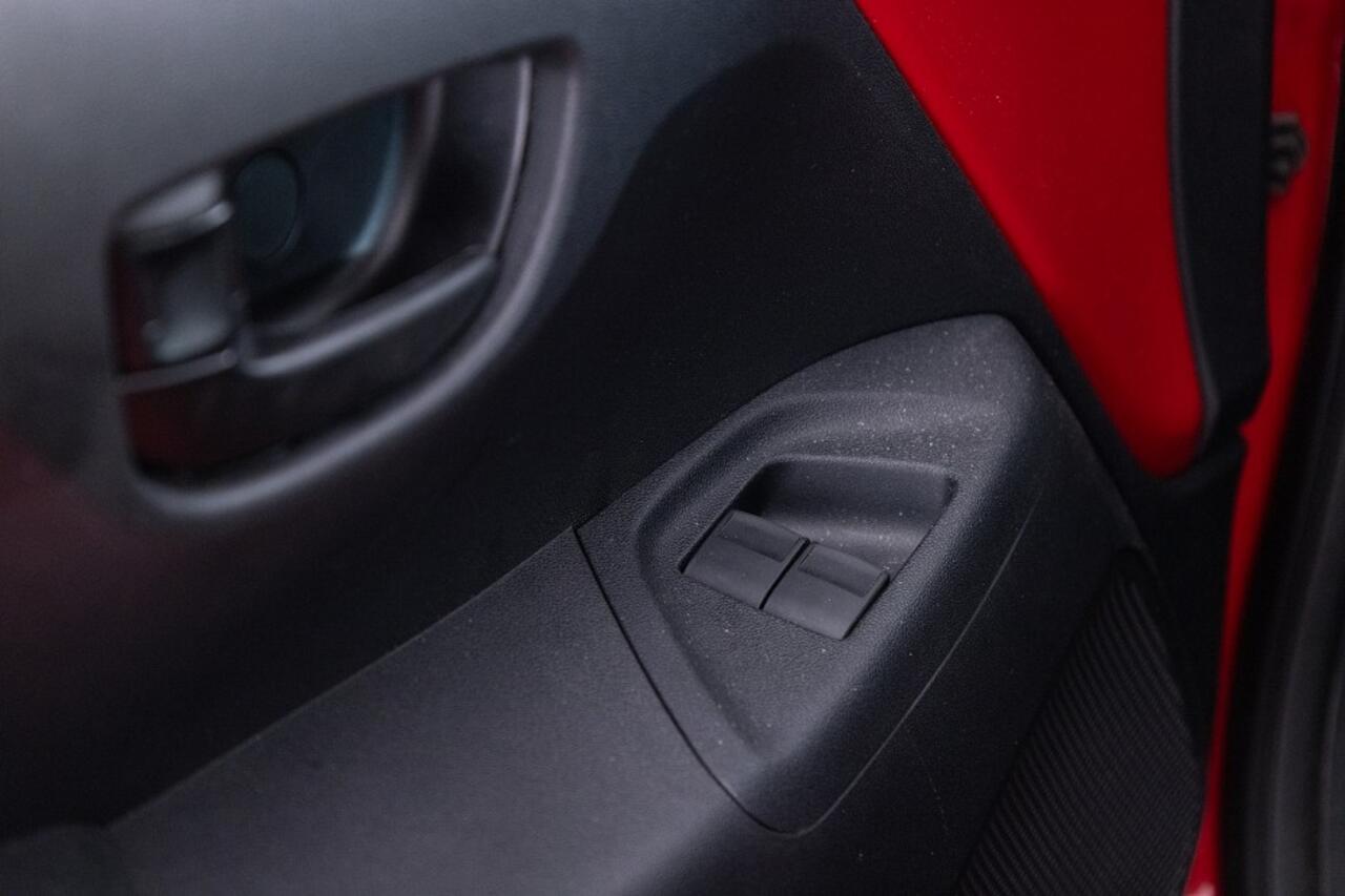 Toyota AYGO 1.0 VVT-i x-fun 5-drs | AIRCO ? 1e Eigenaar