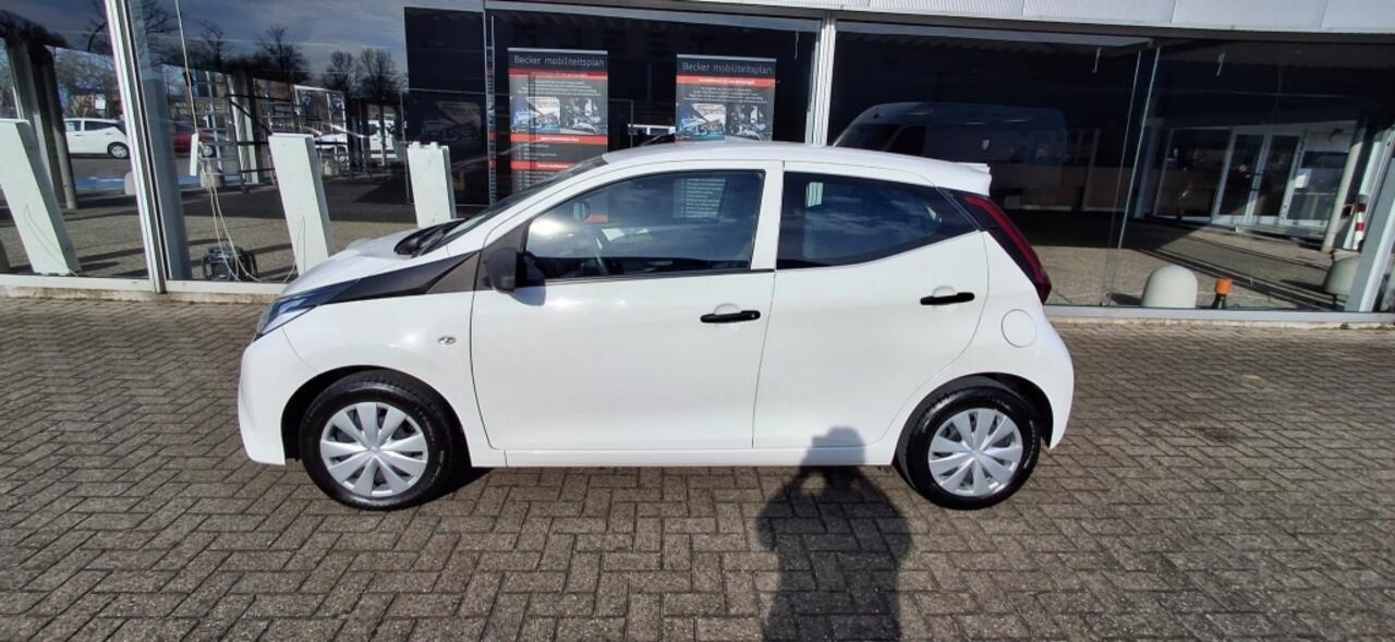 Toyota AYGO 1.0 VVT-i x-fun NLauto | dealeronderhouden