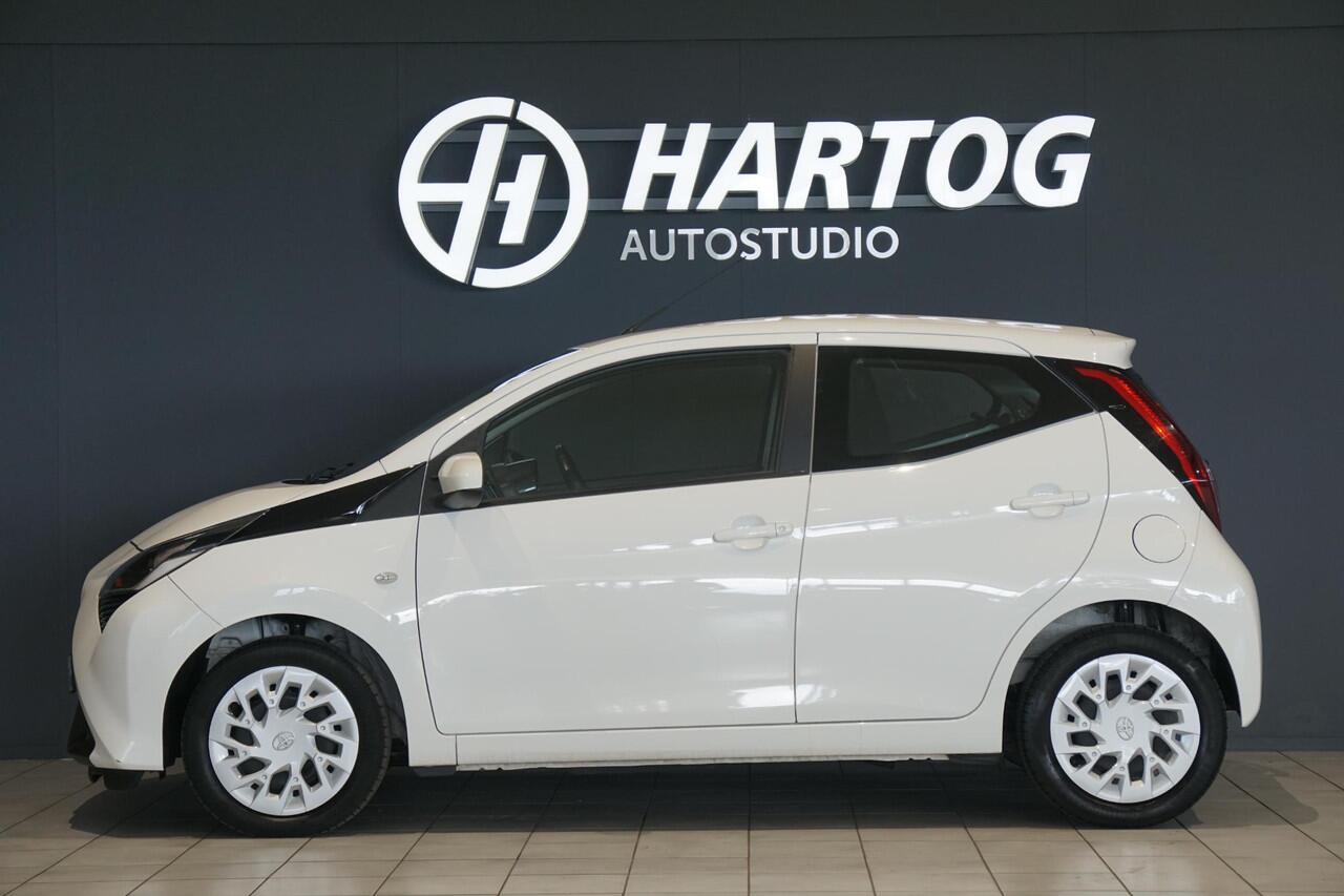 Toyota AYGO 1.0 VVT-i x-play limited + CAMERA / APPLE CARPLAY