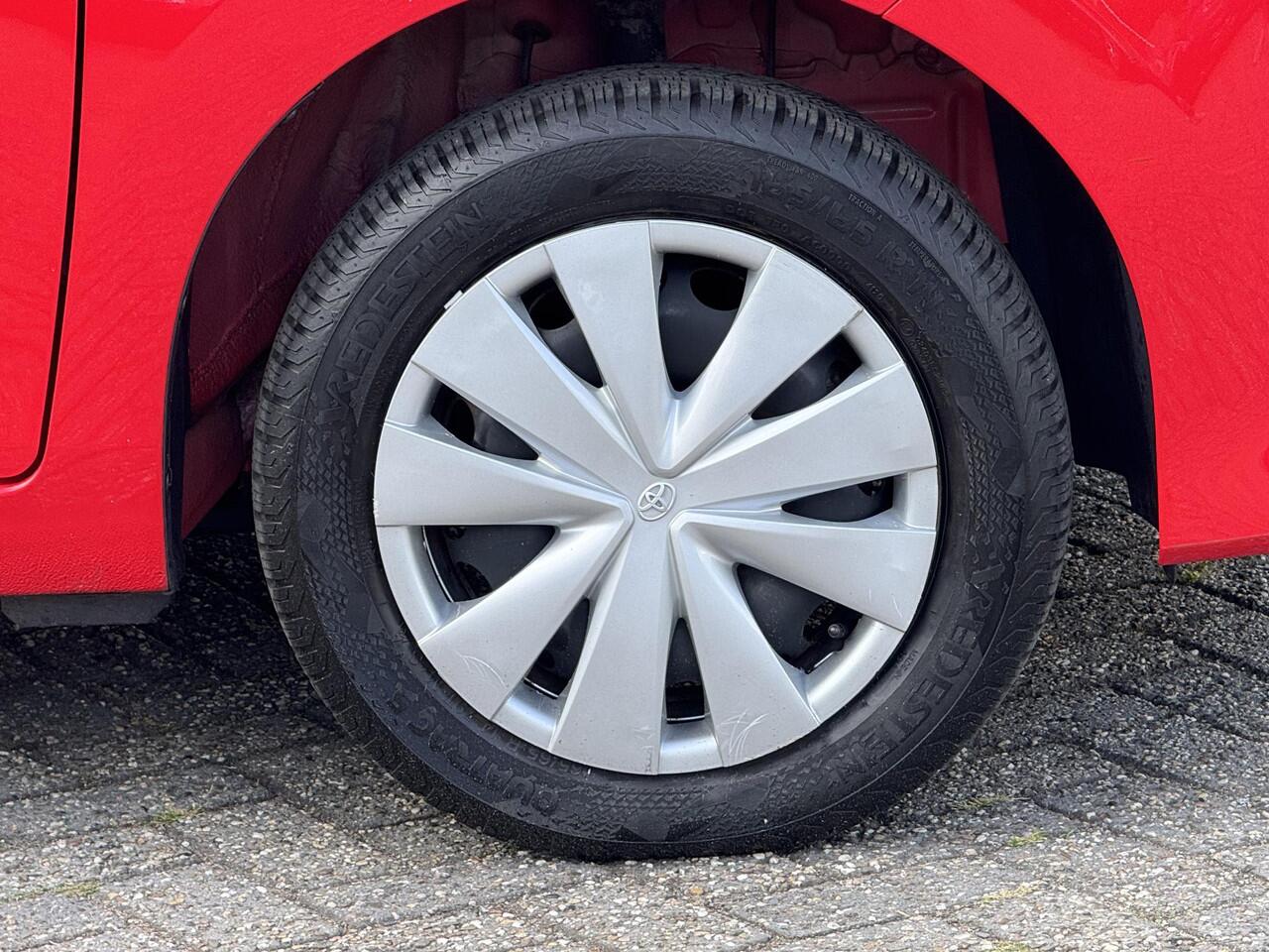 Toyota AYGO 1.0 VVT-i x 5 DEURS | AIRCO | BOVAG !