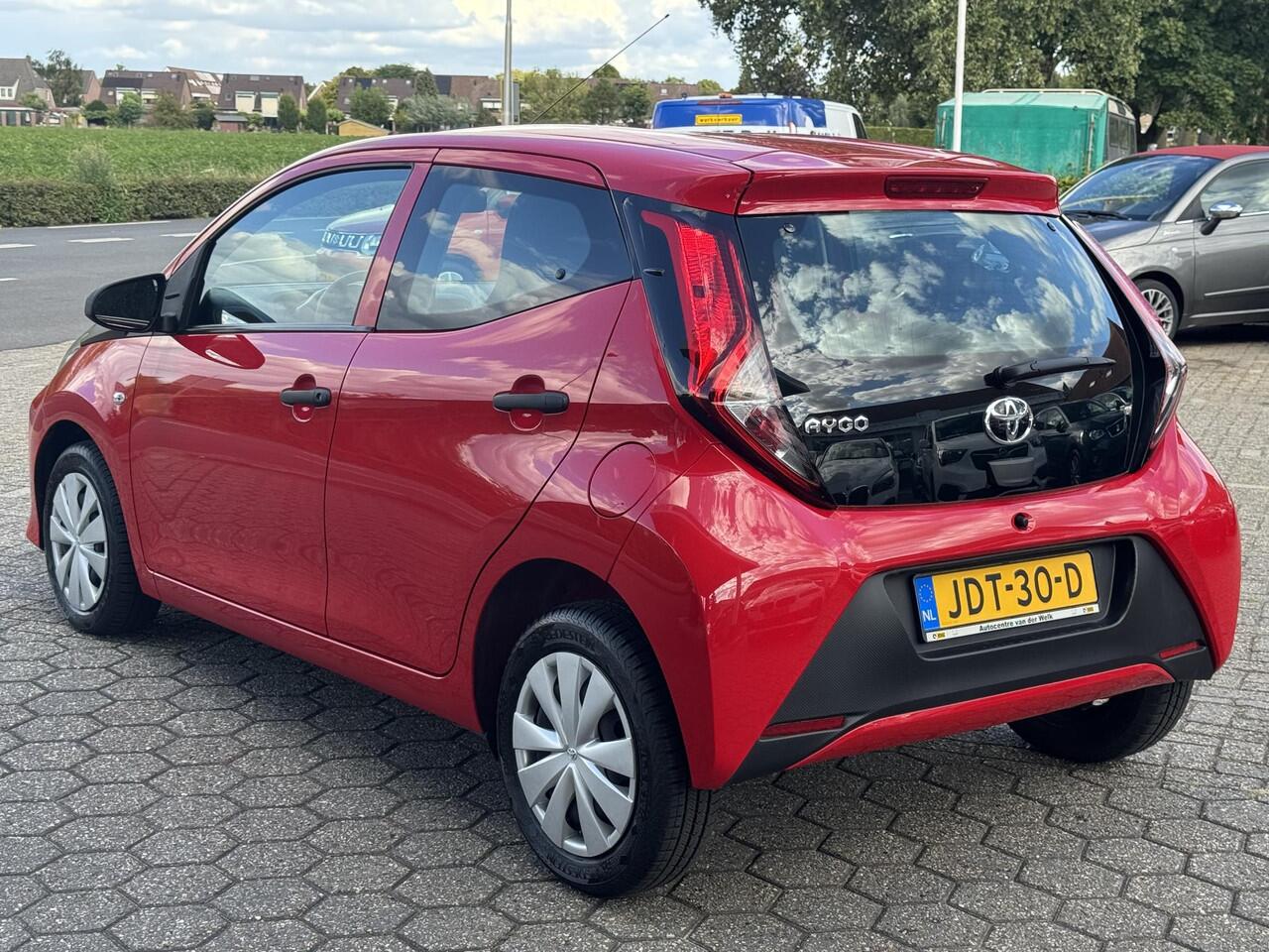 Toyota AYGO 1.0 VVT-i x 5 DEURS | AIRCO | BOVAG !