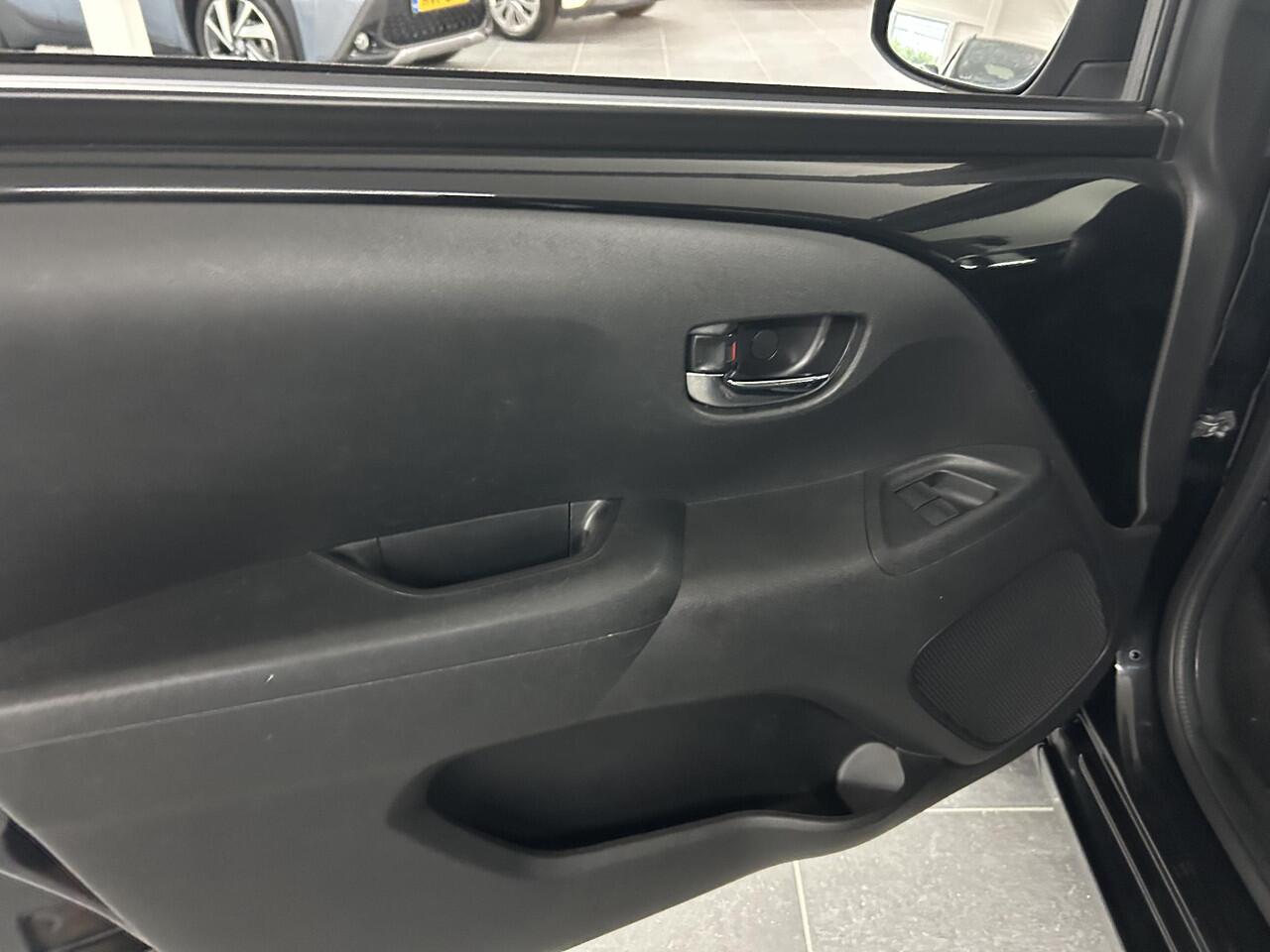 Toyota AYGO 1.0 VVT-i x-joy