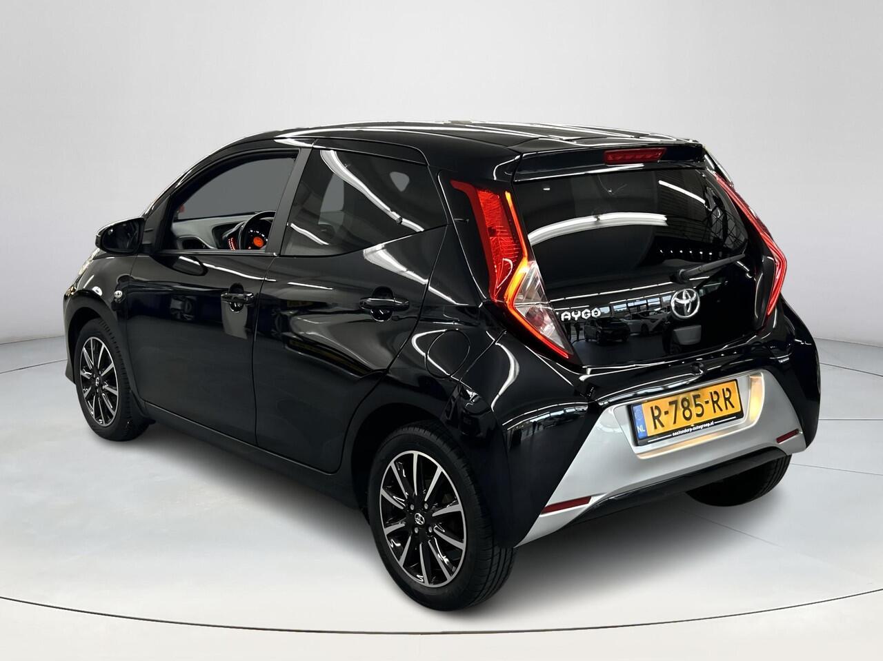 Toyota AYGO 1.0 VVT-i x-joy