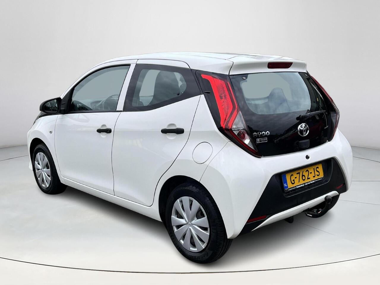 Toyota AYGO 1.0 VVT-i x-fun | 5 deurs | Airconditioning | Fietsendragerbeugel | Bluetooth |