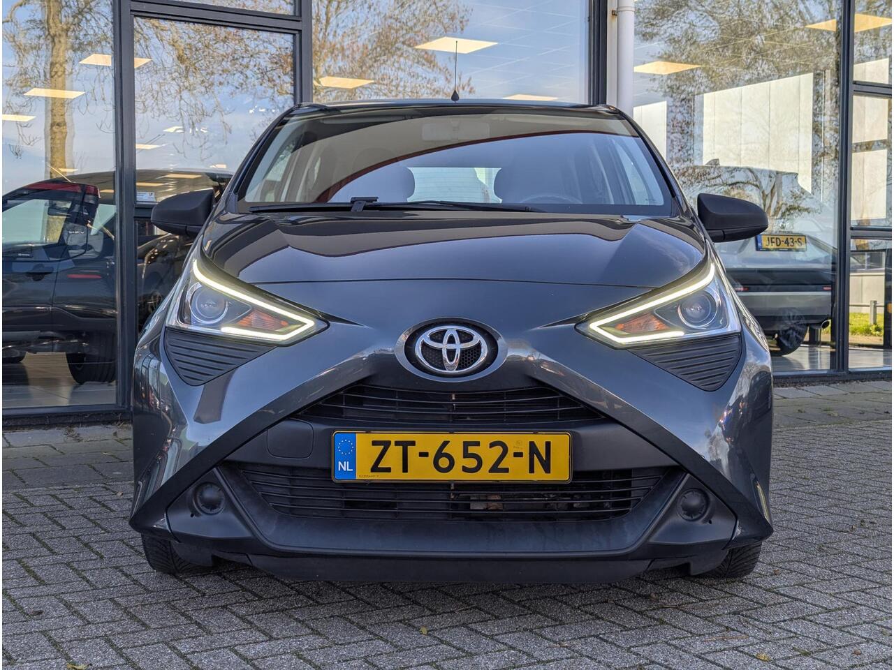 Toyota AYGO 1.0 VVT-i x-fun | Airco | Elek. ramen | Bluetooth | Led