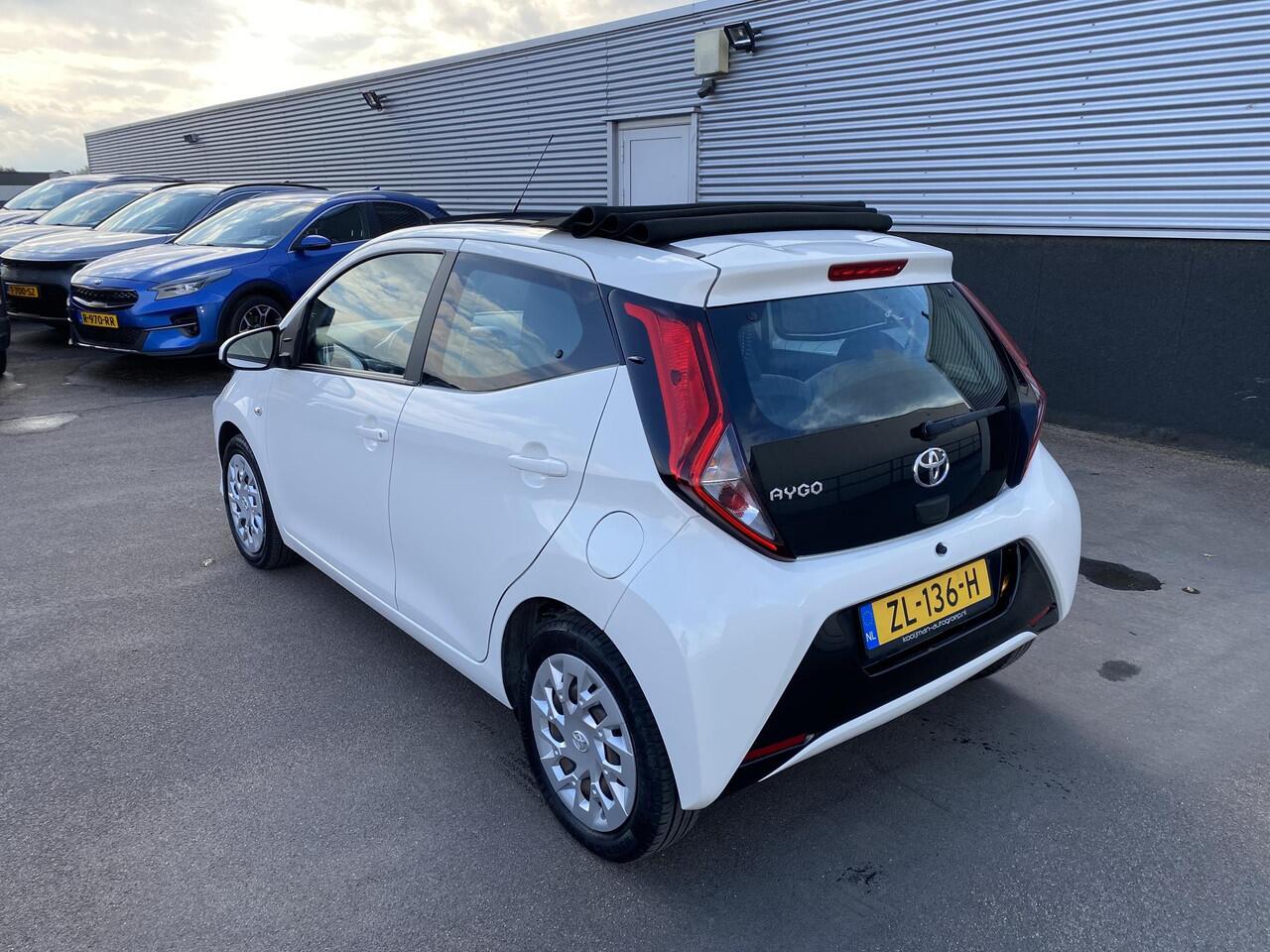 Toyota AYGO 1.0 VVT-i x-play Cabrio, Apple Carplay/Android Auto, achteruitrij camera, BTW-auto, 1e eign. NL-auto