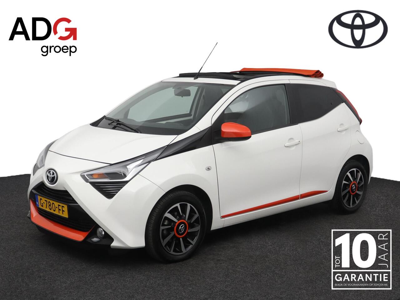 Toyota AYGO 1.0 VVT-i x-otic | Cabrio | | Automaat | Leder-stof bekleding | Groot multimedia scherm |