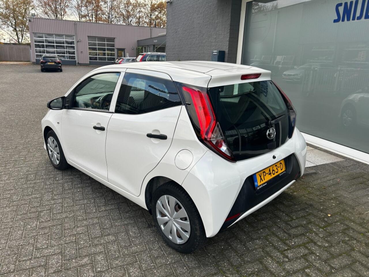 Toyota AYGO 1.0 VVT-I X-FUN