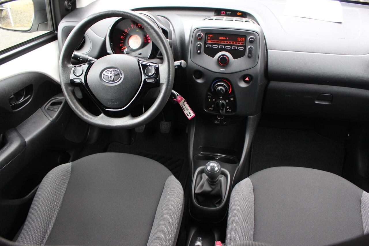 Toyota AYGO 1.0 VVT-i x-fun carplay audio Airco 1jaar garantie