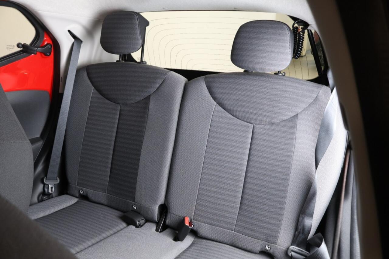 Toyota AYGO 1.0 VVT-i X-Joy - Parkeercamera - Apple/Android Carplay