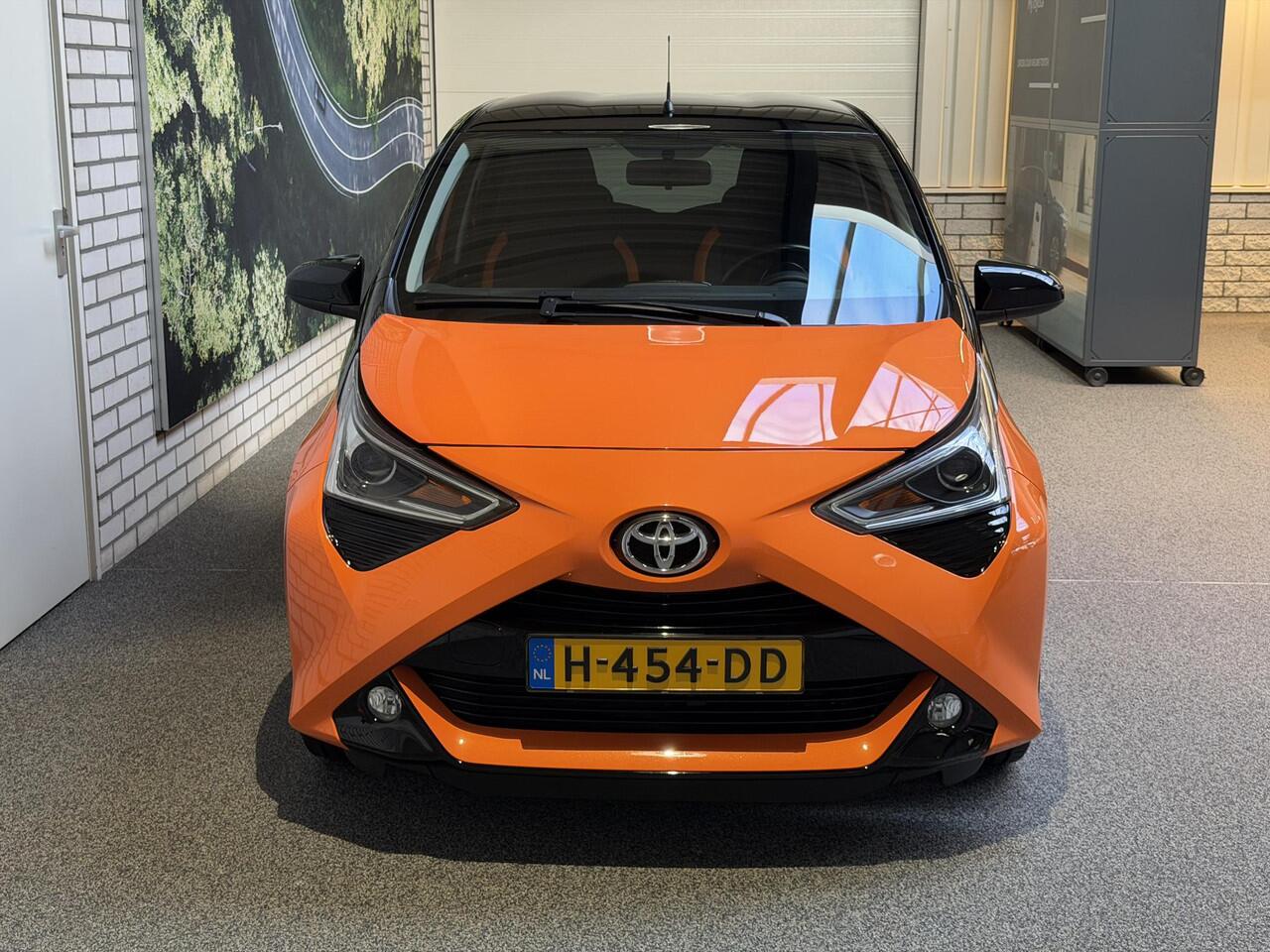 Toyota AYGO 1.0 VVT-i x-cite