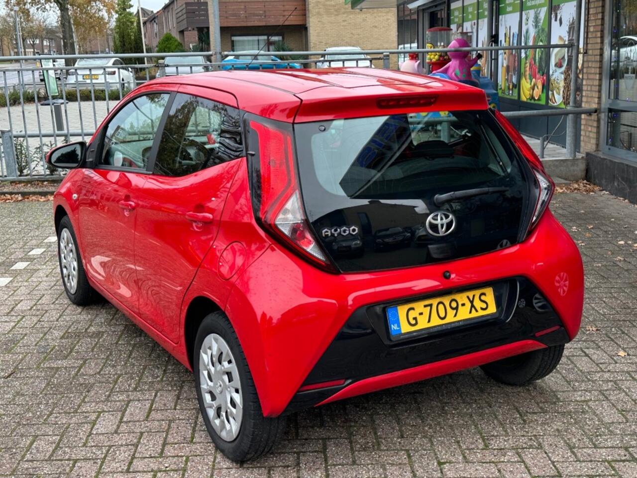 Toyota AYGO 1.0 VVT-I X-PLAY Limited Camera Airco