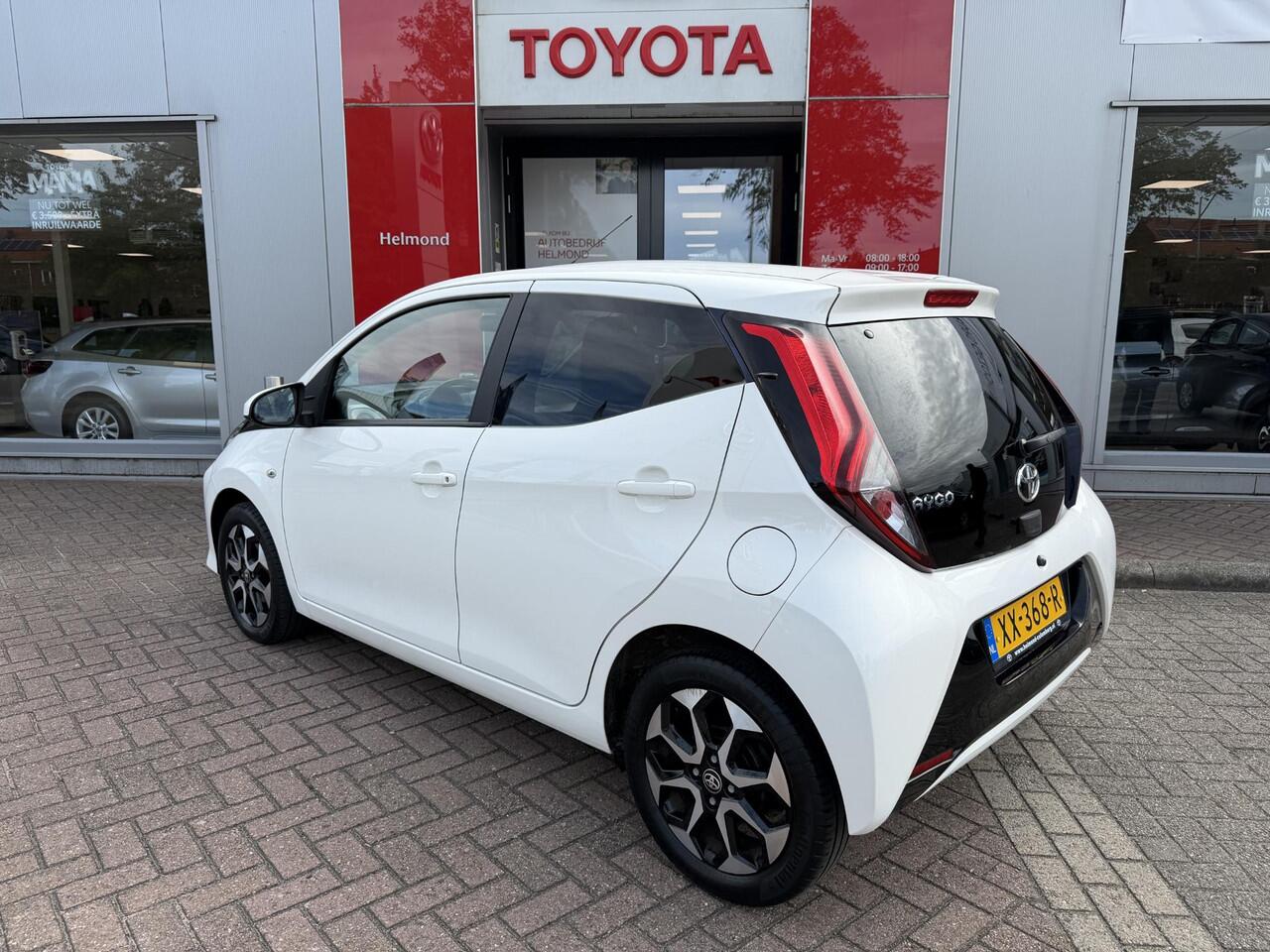 Toyota AYGO 1.0 VVT-i x-joy Automaat | Navigatie Apple Carplay/Android auto | Climate control | Nederlandse Auto | Camera |