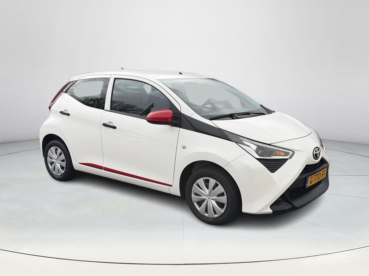 Toyota AYGO 1.0 VVT-i x-fun