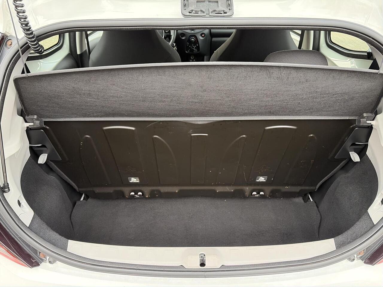 Toyota AYGO 1.0 VVT-i x-fun