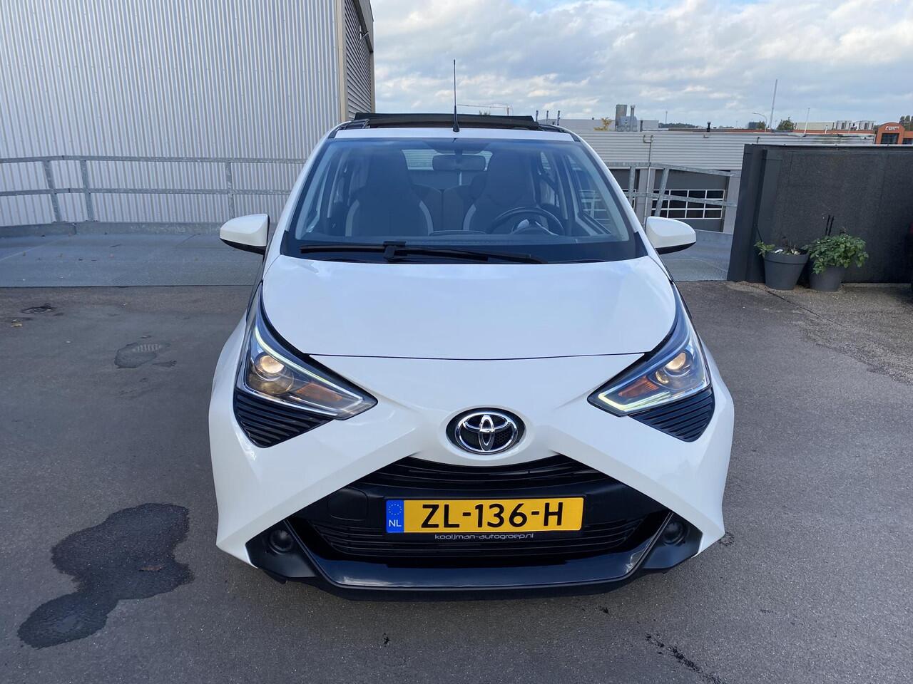 Toyota AYGO 1.0 VVT-i x-play Cabrio, Apple Carplay/Android Auto, achteruitrij camera, BTW-auto, 1e eign. NL-auto