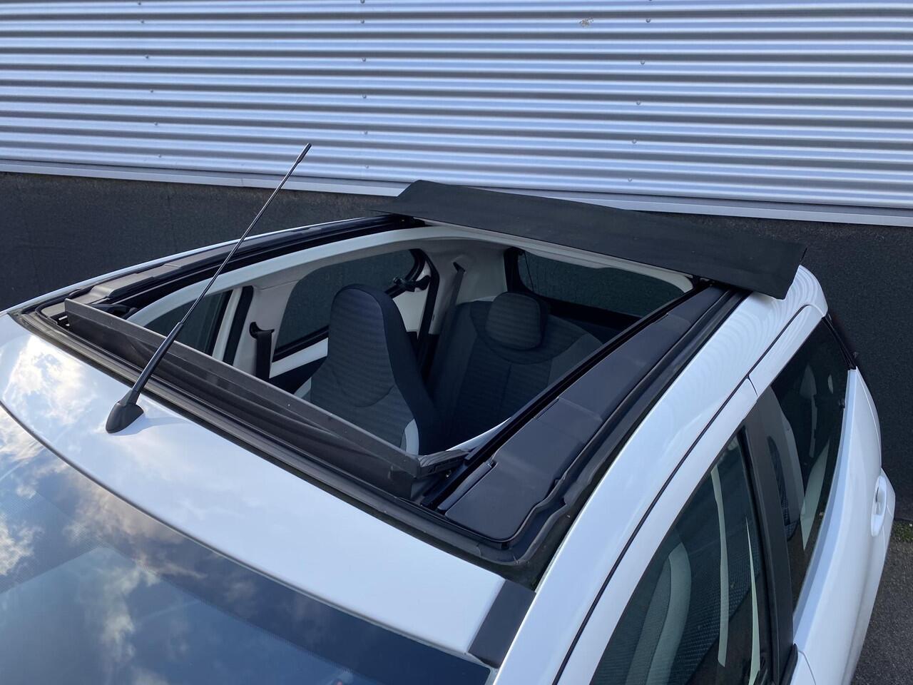 Toyota AYGO 1.0 VVT-i x-play Cabrio, Apple Carplay/Android Auto, achteruitrij camera, BTW-auto, 1e eign. NL-auto