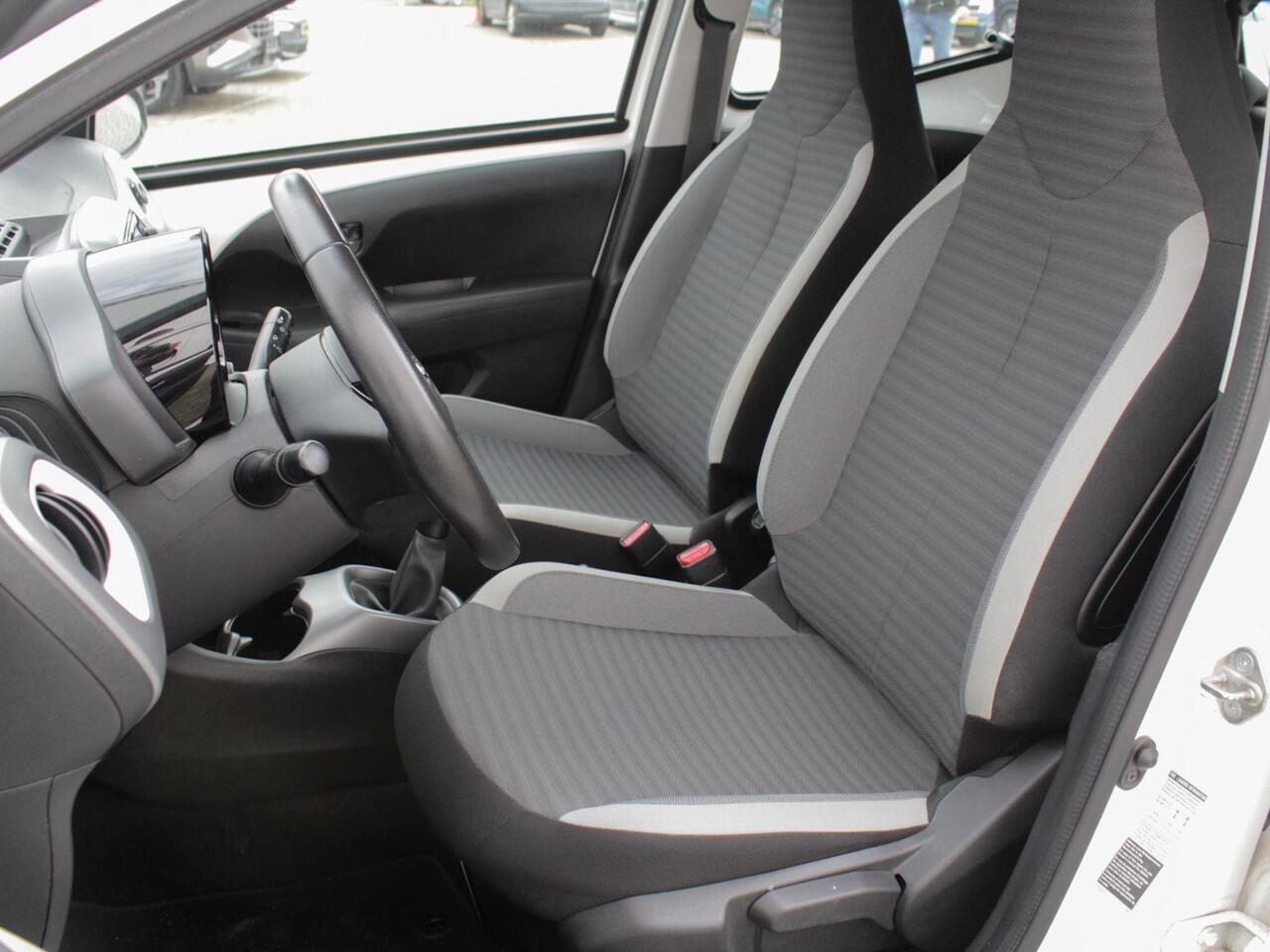 Toyota AYGO 1.0 VVT-i x-joy | Carplay / Android Auto | Airco | Camera | Lm-Velgen