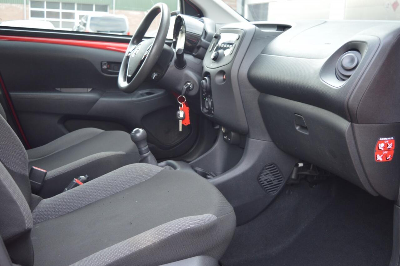 Toyota AYGO 1.0 VVT-i x-fun | AIRCO