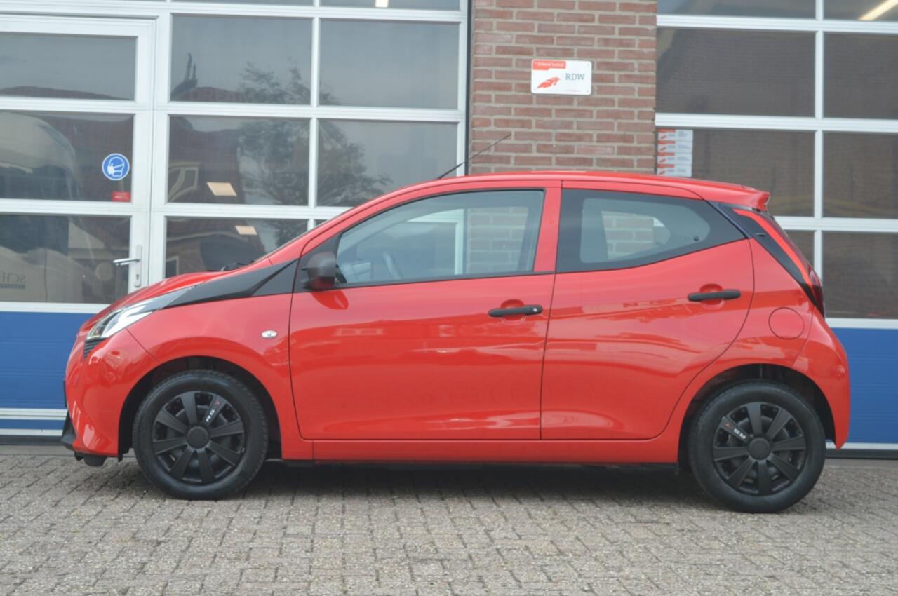 Toyota AYGO 1.0 VVT-i x-fun | AIRCO
