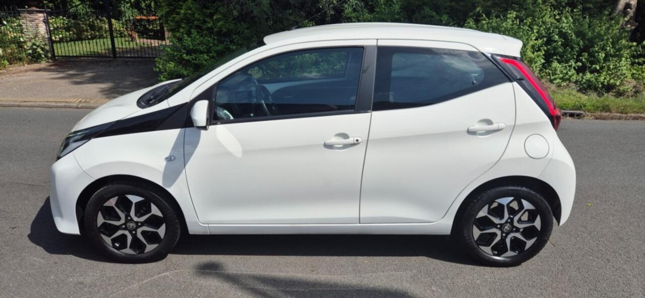 Toyota AYGO 1.0 VVT- X-clusiv*Airco*lichtmetaal*automaat*