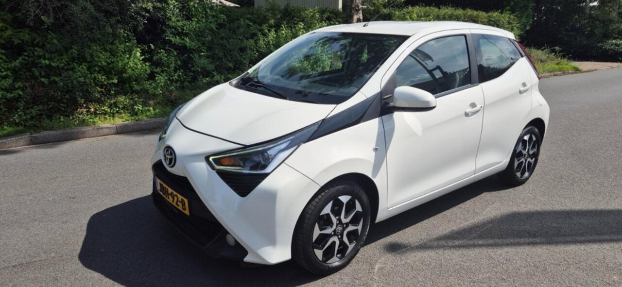 Toyota AYGO 1.0 VVT- X-clusiv*Airco*lichtmetaal*automaat*