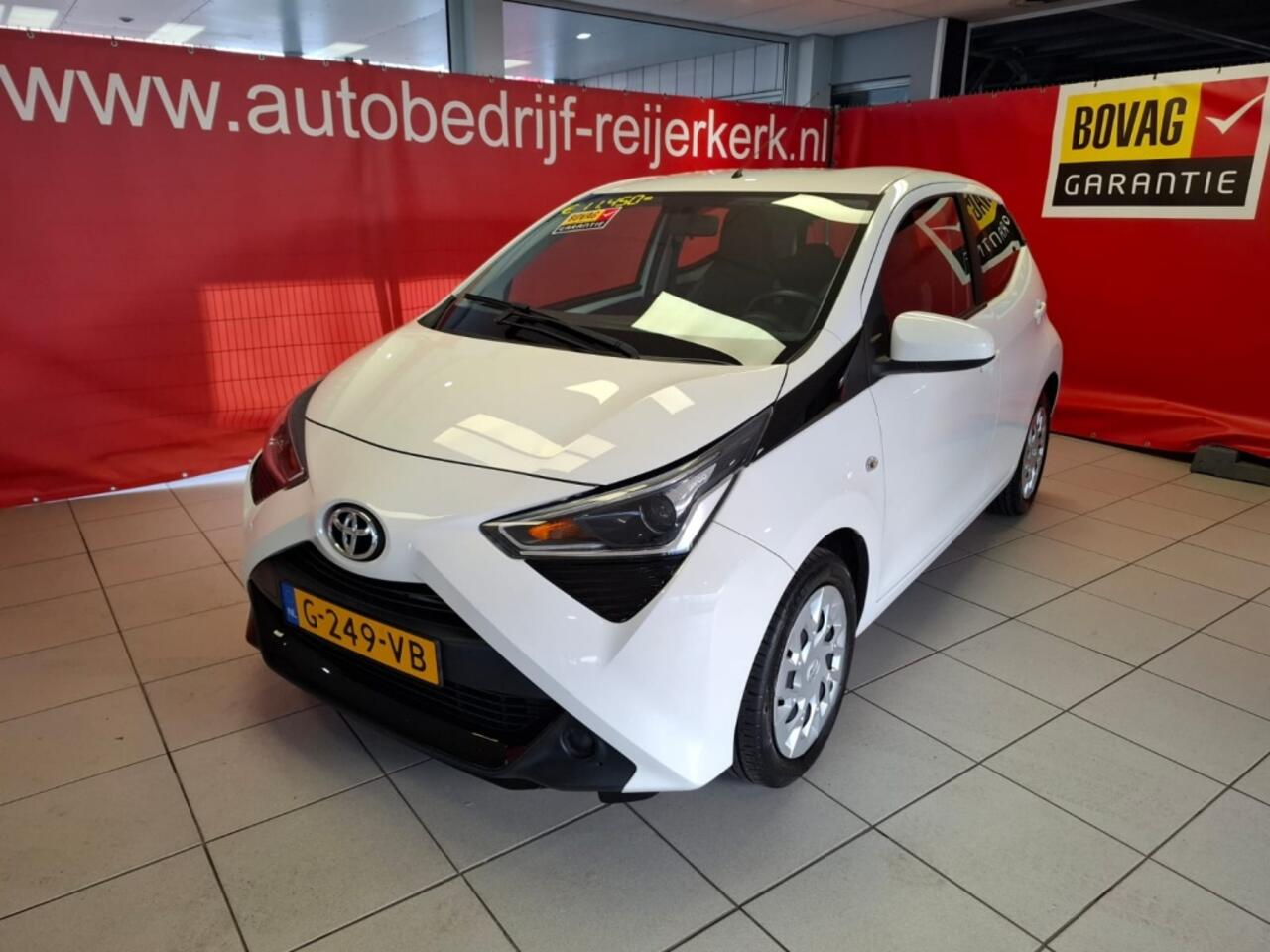 Toyota AYGO 1.0 VVT-i x-play limited, 12 mnd Bovag garantie