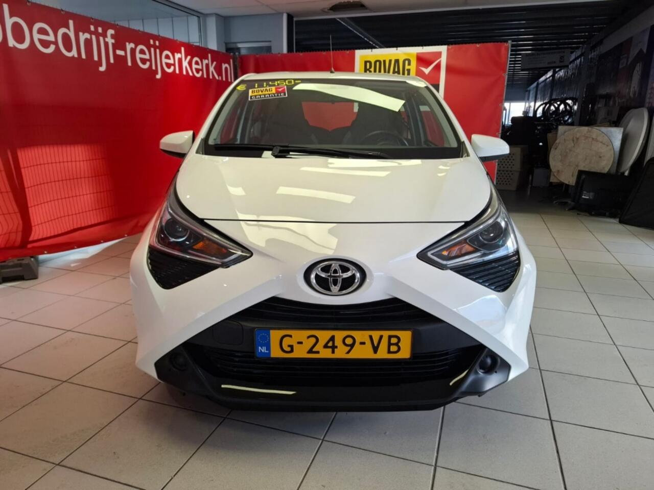 Toyota AYGO 1.0 VVT-i x-play limited, 12 mnd Bovag garantie