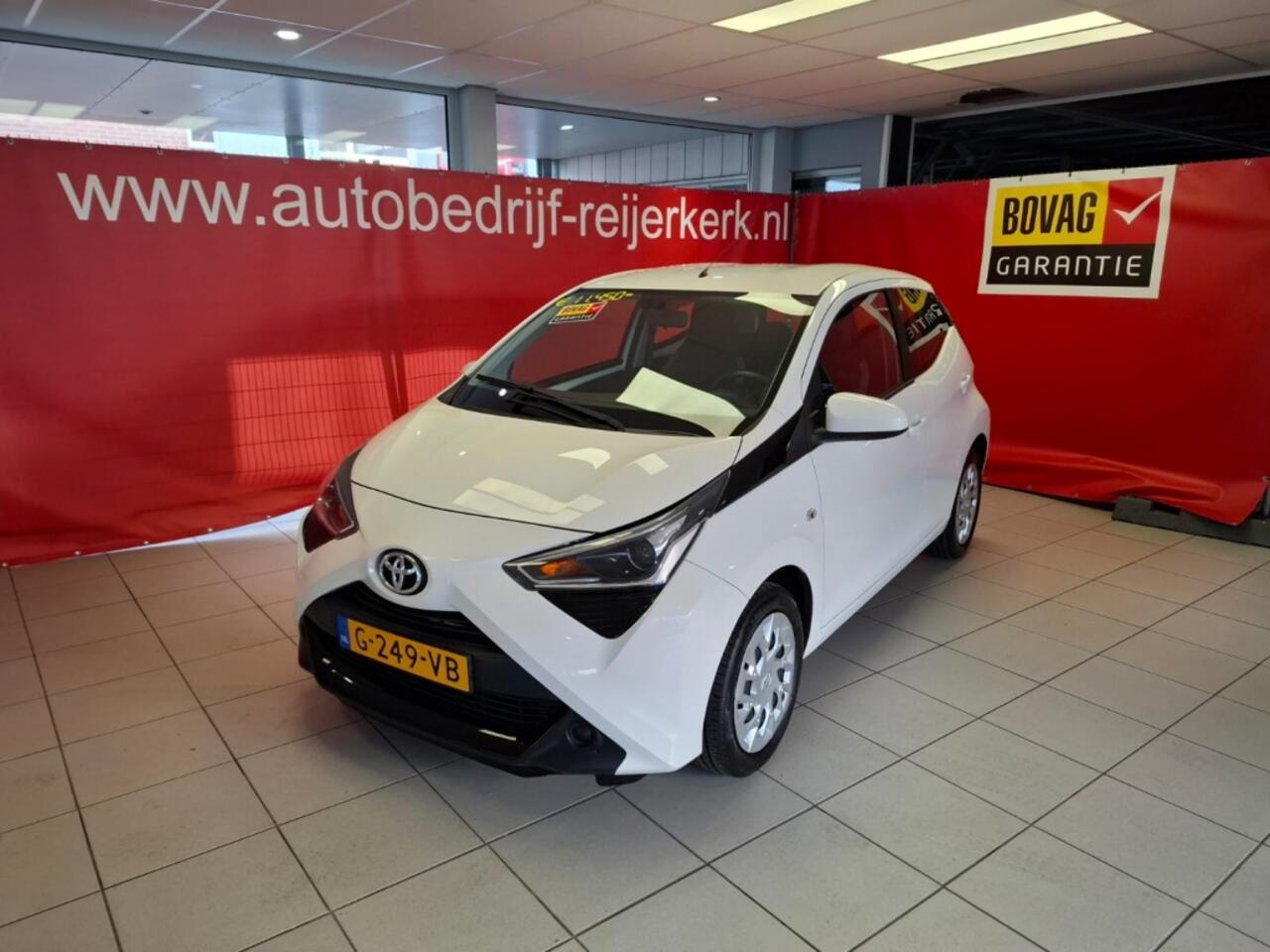 Toyota AYGO 1.0 VVT-i x-play limited, 12 mnd Bovag garantie