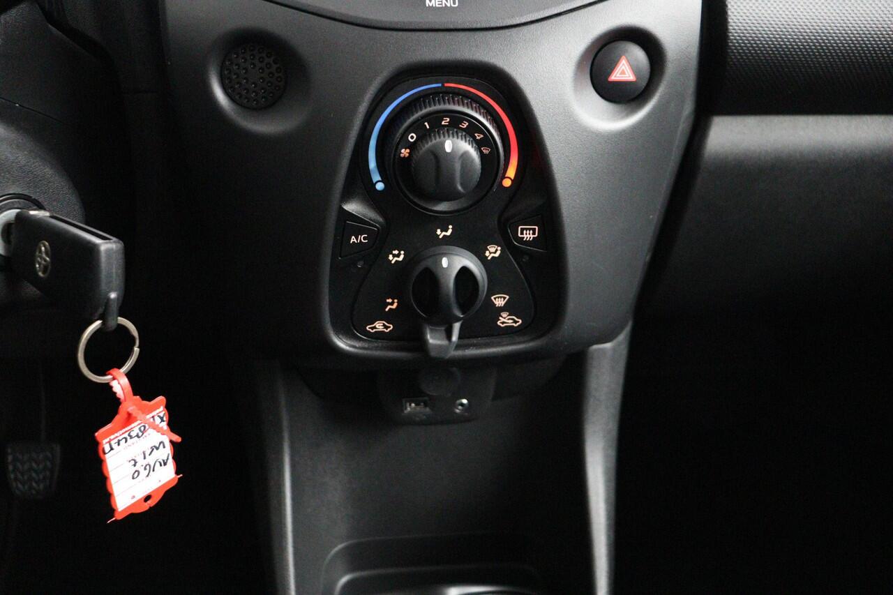 Toyota AYGO 1.0 VVT-i x-fun | Airco | Bluetooth Audio Streaming |