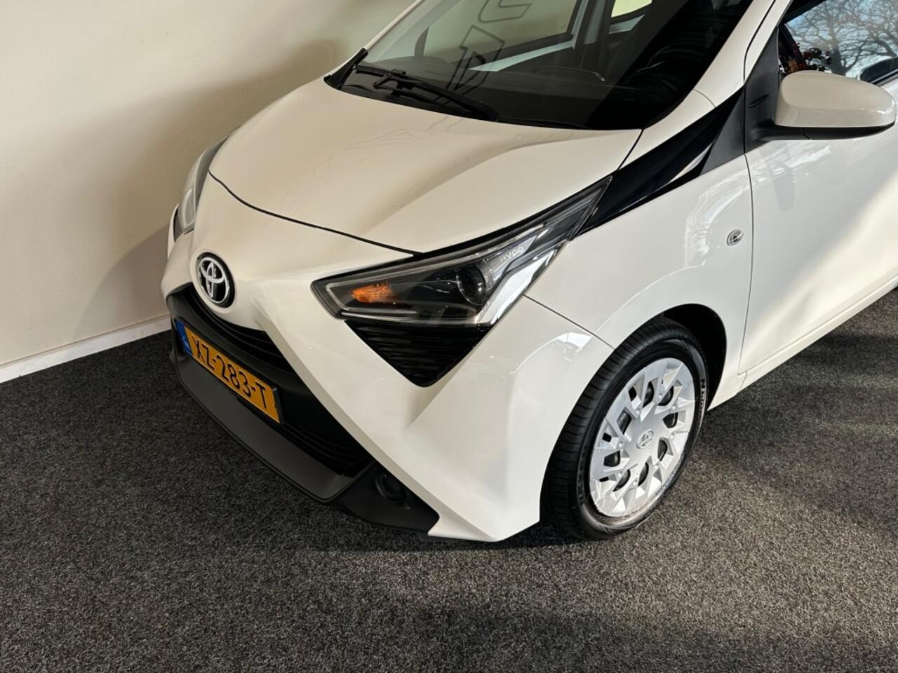 Toyota AYGO 1.0 VVT-I X-PLAY l NAP l AIRCO l BLUETOOTH l 5DRS l ELEK RAMEN l