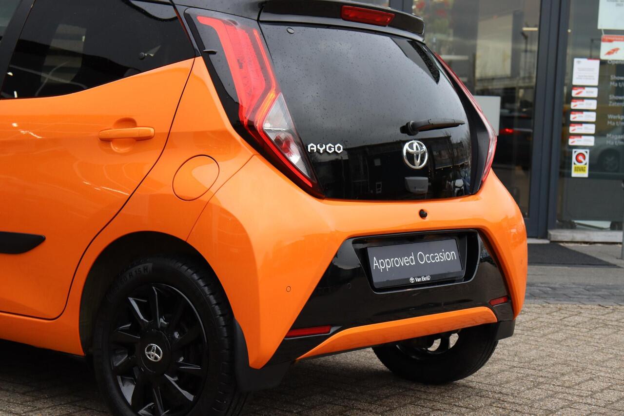 Toyota AYGO 1.0 VVT-i X-Cite Automaat, Parkeersensoren, Apple Carplay/Android Auto!
