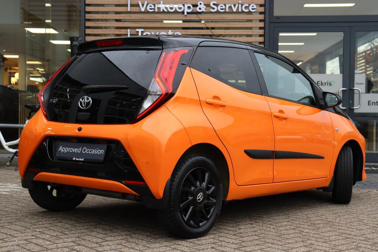 Toyota AYGO 1.0 VVT-i X-Cite Automaat, Parkeersensoren, Apple Carplay/Android Auto!